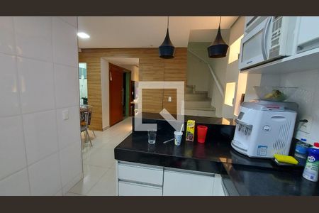 Casa à venda com 62m², 2 quartos e 1 vaga