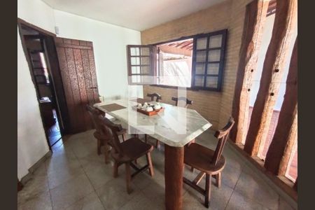 Casa à venda com 4 quartos, 370m² em Castelo, Belo Horizonte