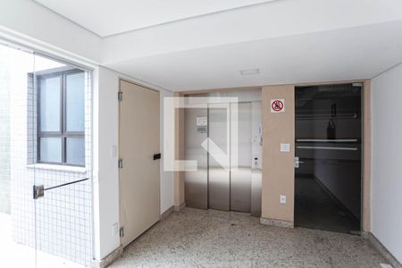 Apartamento à venda com 278m², 4 quartos e 4 vagasEntrada