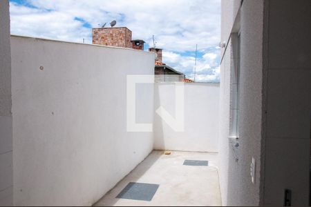 Apartamento à venda com 108m², 2 quartos e 1 vagaÁrea de Serviço