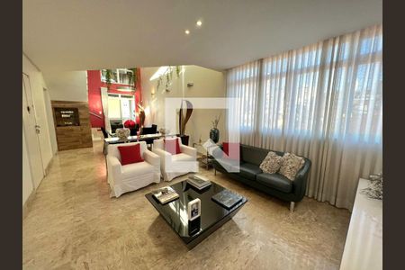 Apartamento à venda com 4 quartos, 230m² em Ouro Preto, Belo Horizonte