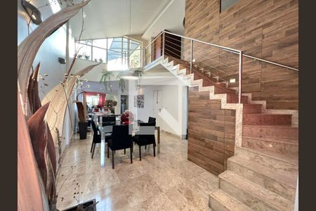 Apartamento à venda com 4 quartos, 230m² em Ouro Preto, Belo Horizonte