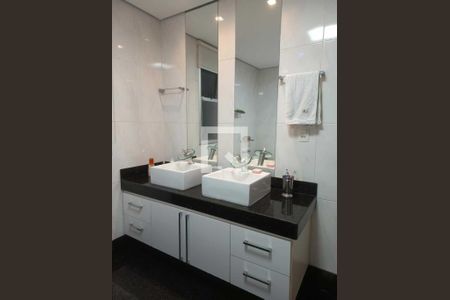 Apartamento à venda com 247m², 4 quartos e 4 vagas