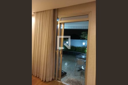Apartamento à venda com 247m², 4 quartos e 4 vagas