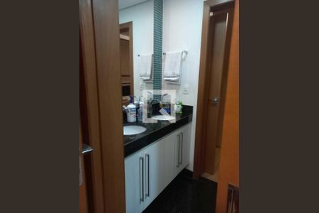 Apartamento à venda com 247m², 4 quartos e 4 vagas
