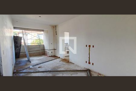 Apartamento à venda com 3 quartos, 107m² em Planalto, Belo Horizonte