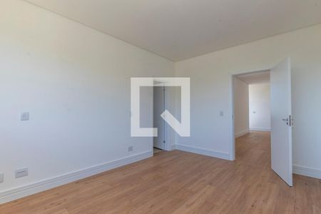 Casa de condomínio à venda com 344m², 4 quartos e 3 vagasSuíte 2