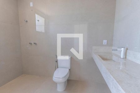 Casa de condomínio à venda com 344m², 4 quartos e 3 vagasBanheiro