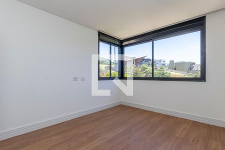 Casa de condomínio à venda com 344m², 4 quartos e 3 vagasSuíte 2