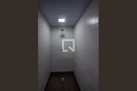 Apartamento para alugar com 75m², 2 quartos e 1 vagaDucha