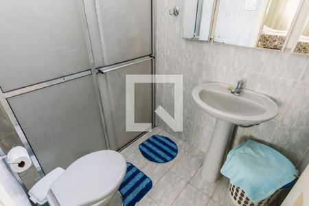 Casa à venda com 210m², 4 quartos e 2 vagasBanheiro da Suíte 2