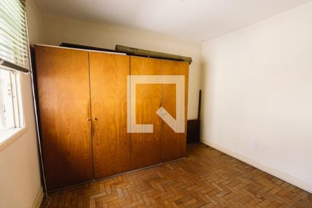 Casa à venda com 210m², 4 quartos e 2 vagasEdícula Quarto