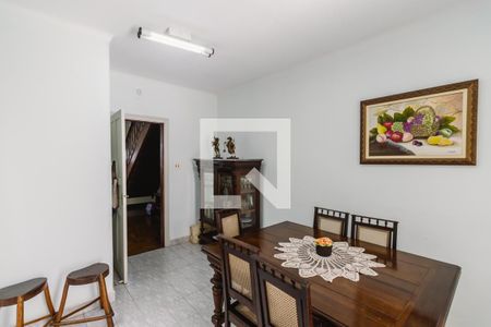 Casa à venda com 210m², 4 quartos e 2 vagasCopa