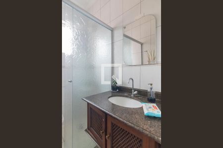 Casa à venda com 277m², 3 quartos e 2 vagas Casa à venda com 277m², 3 quartos e 2 vagasBanheiro Casa 2