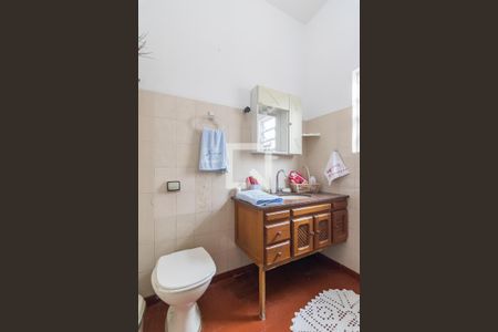 Casa à venda com 277m², 3 quartos e 2 vagas Casa à venda com 277m², 3 quartos e 2 vagasBanheiro