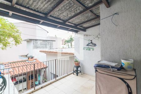 Casa à venda com 277m², 3 quartos e 2 vagas Casa à venda com 277m², 3 quartos e 2 vagasÁrea de Serviço Casa 2