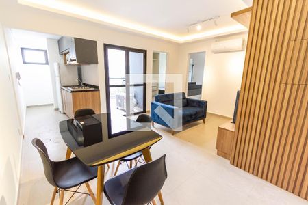 Sala de apartamento para alugar com 1 quarto, 50m² em Jardim do Trevo, Campinas