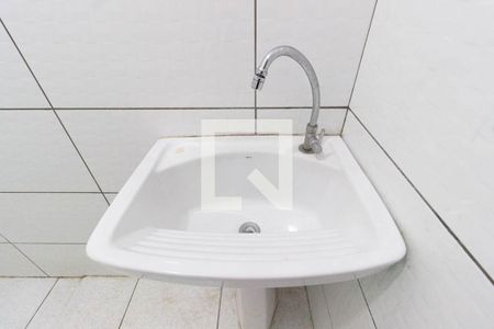 Banheiro de casa para alugar com 1 quarto, 40m² em Jardim Peri, São Paulo