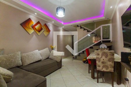 Sala de casa para alugar com 2 quartos, 69m² em Vila Verde, São Paulo