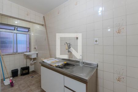 Cozinha de apartamento para alugar com 1 quarto, 50m² em Bela Vista, São Paulo