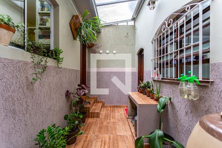 Casa à venda com 145m², 3 quartos e 2 vagas Casa à venda com 145m², 3 quartos e 2 vagasQuintal Fundos