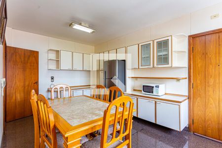 Apartamento à venda com 173m², 3 quartos e 2 vagasCozinha