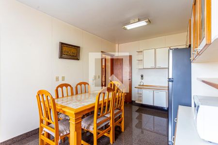 Apartamento à venda com 173m², 3 quartos e 2 vagasCozinha