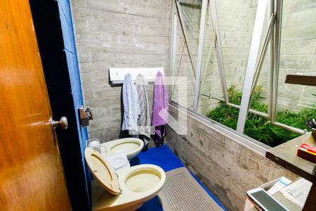 Casa à venda com 400m², 5 quartos e 5 vagasBanheiro 