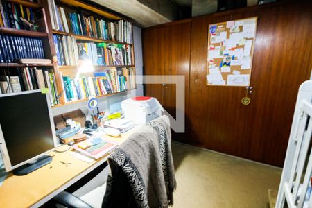 Casa à venda com 400m², 5 quartos e 5 vagasQuarto 1 - Armários