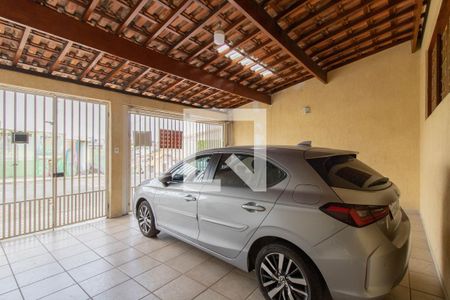 Casa à venda com 186m², 3 quartos e 3 vagas Casa à venda com 186m², 3 quartos e 3 vagasGaragem