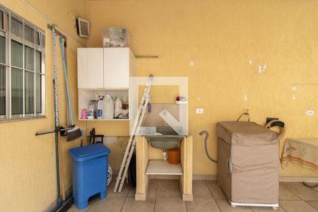 Casa à venda com 186m², 3 quartos e 3 vagas Casa à venda com 186m², 3 quartos e 3 vagasÁrea de Serviço / Área Externa