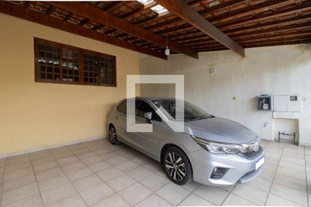 Casa à venda com 186m², 3 quartos e 3 vagas Casa à venda com 186m², 3 quartos e 3 vagasGaragem