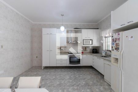 Casa à venda com 186m², 3 quartos e 3 vagas Casa à venda com 186m², 3 quartos e 3 vagasCozinha