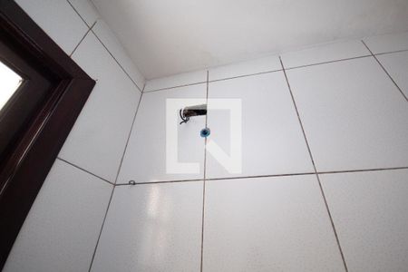 Banheiro de casa para alugar com 1 quarto, 25m² em Novo Osasco, Osasco