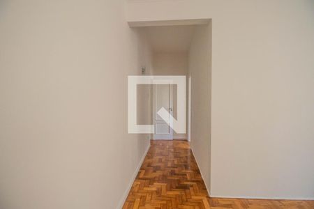 Corredor de apartamento à venda com 3 quartos, 100m² em Leblon, Rio de Janeiro