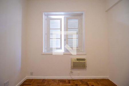 Quarto 1 de apartamento à venda com 3 quartos, 100m² em Leblon, Rio de Janeiro