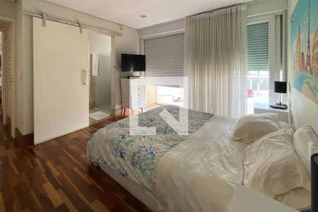 Casa à venda com 390m², 3 quartos e 6 vagas Casa à venda com 390m², 3 quartos e 6 vagasSuíte 1