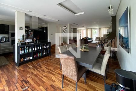 Sala de casa à venda com 3 quartos, 390m² em Olímpico, São Caetano do Sul