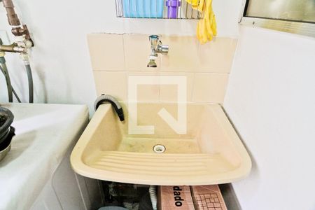 Apartamento para alugar com 64m², 2 quartos e 1 vagaÁrea de Serviço