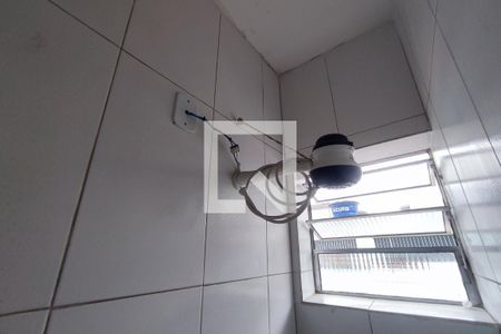 Banheiro de casa para alugar com 1 quarto, 25m² em Vila Ré, São Paulo