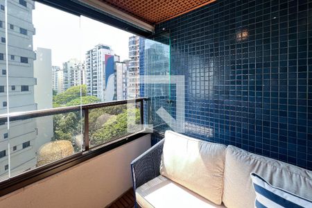 Varanda de apartamento à venda com 1 quarto, 46m² em Vila Nova Conceição, São Paulo