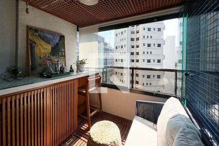 Varanda de apartamento à venda com 1 quarto, 46m² em Vila Nova Conceição, São Paulo