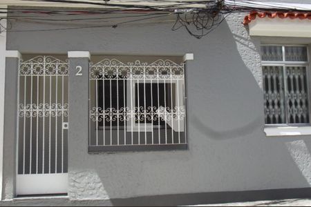Casa para alugar com 55m², 2 quartos e 2 vagasFachada