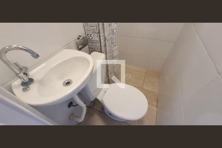 Banheiro de apartamento para alugar com 1 quarto, 18m² em Jardim Jussara, São Paulo