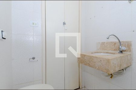 Casa à venda com 180m², 3 quartos e 4 vagasBanheiro Social