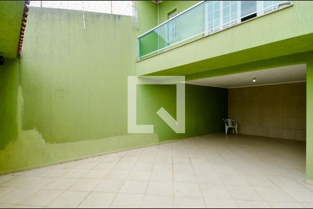 Casa à venda com 180m², 3 quartos e 4 vagasGaragem