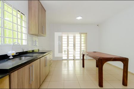 Casa à venda com 180m², 3 quartos e 4 vagasCozinha