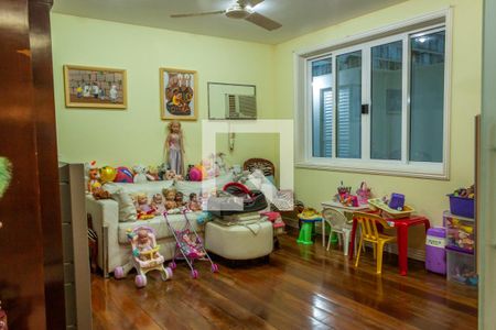 Quarto de brinquedos de casa à venda com 5 quartos, 400m² em Barra da Tijuca, Rio de Janeiro