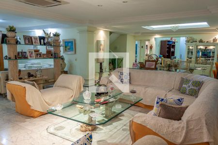 Casa à venda com 400m², 5 quartos e 5 vagasSala