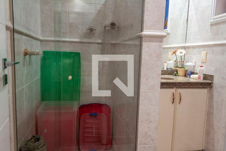 Casa à venda com 400m², 5 quartos e 5 vagasBanheiro quarto 2